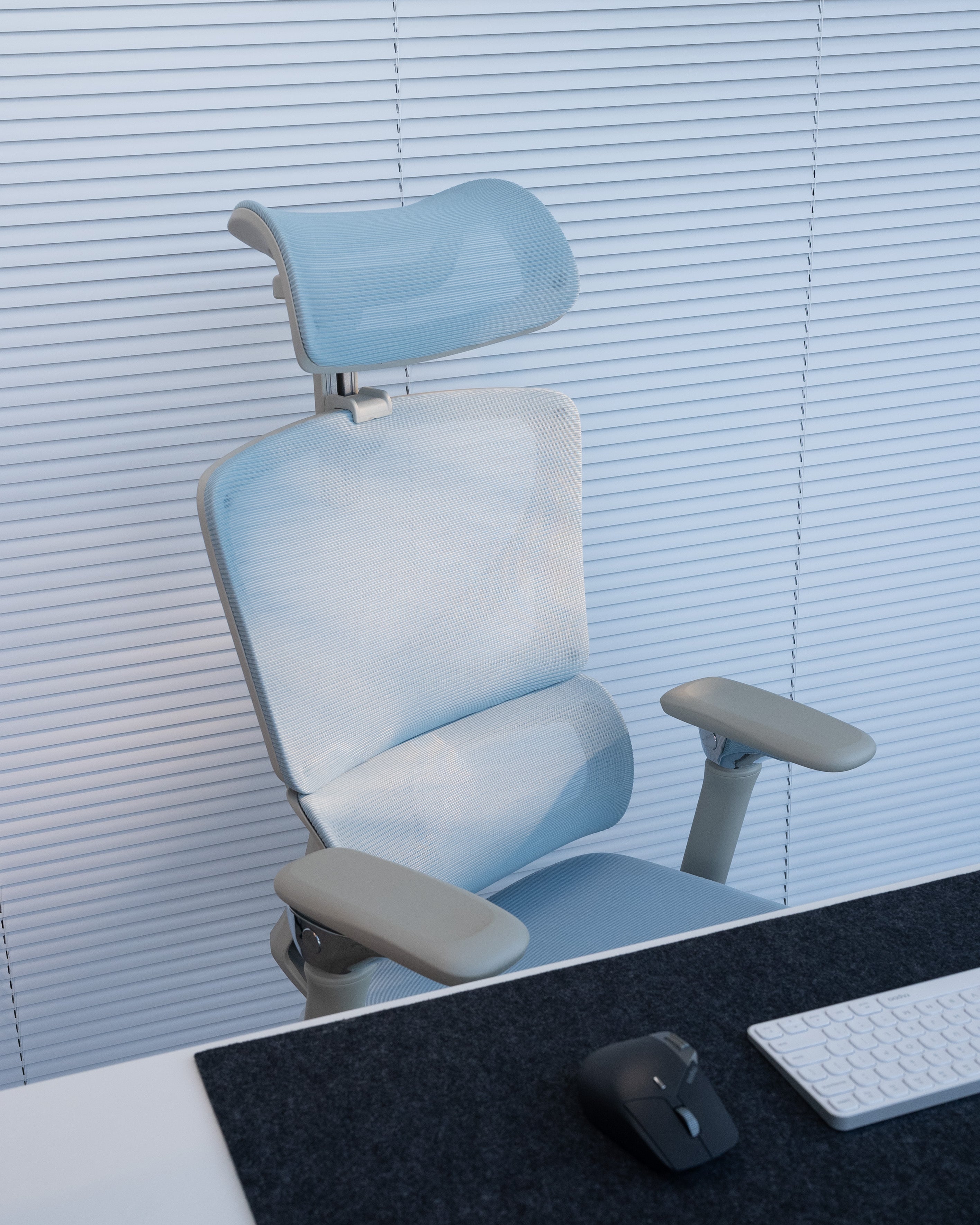 L1 Pro Full Aqua Blue Ergonomic chair